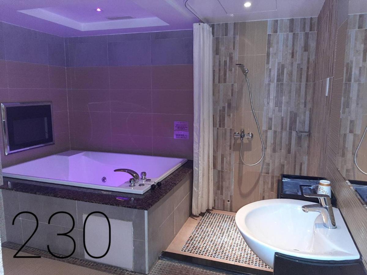 Chateau Motel & Spa Daliao Екстер'єр фото